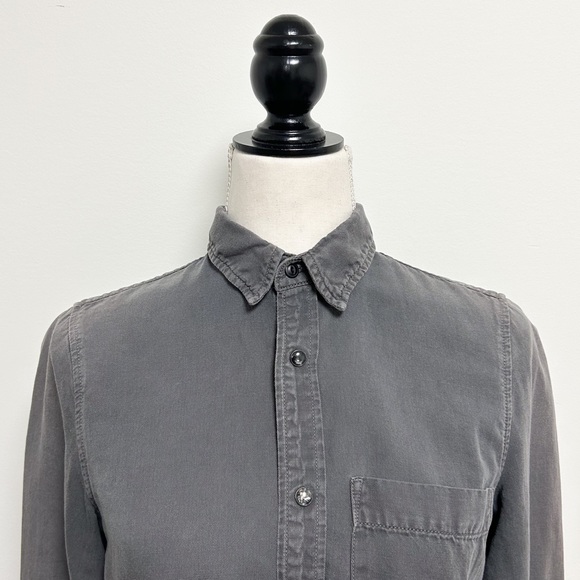 Mother Gray Worn In Washed Out Discolored Snap Button Up Collared Blouse Small - Picture 2 of 12
